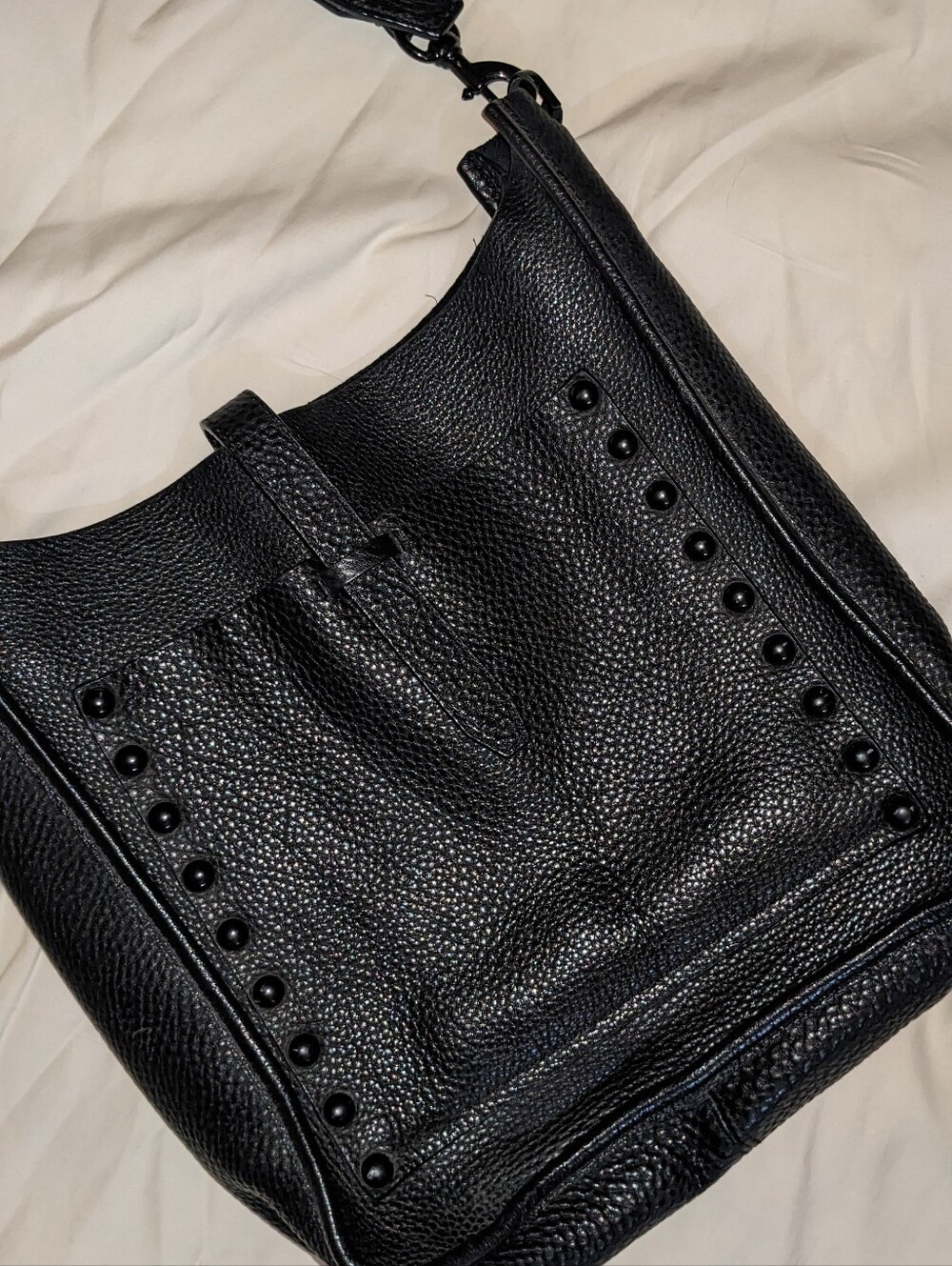 Rebecca Minkoff Unlined Feed Black Pebbled Leather Crossbody Hobo Quiet Luxury - Picture 3 of 15